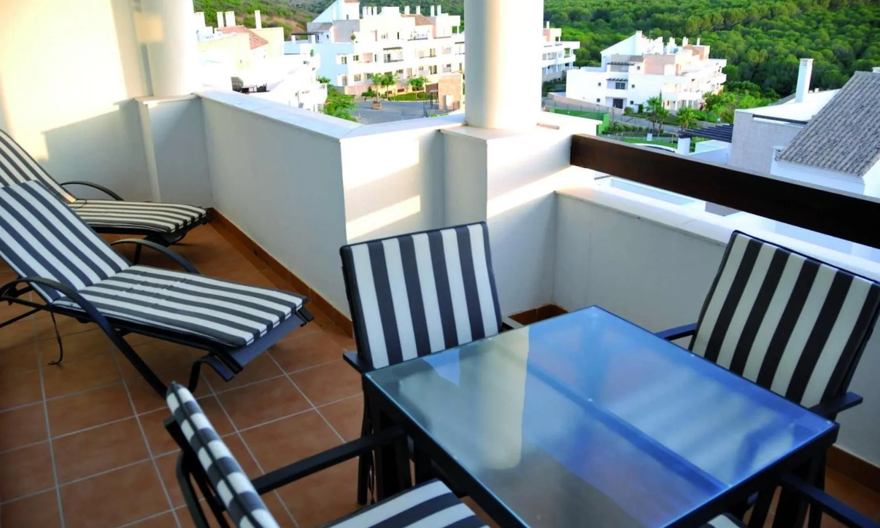 2127-Superb 2 Bedrooms , Lovely Terraces And Pool San Roque  Spanien